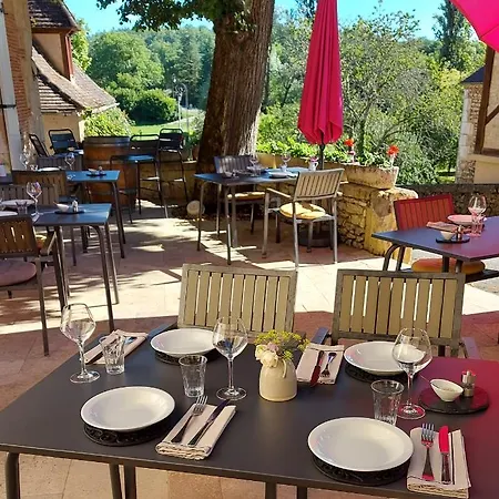 فندق مبيت وإفطار Les Cedres 3*