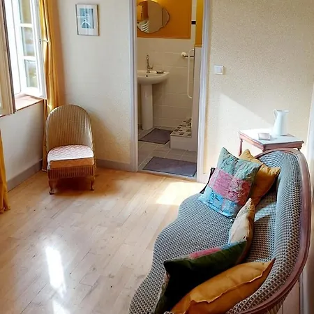 فندق مبيت وإفطار Les Cedres