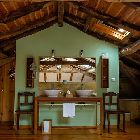 Les Cedres 住宿加早餐酒店