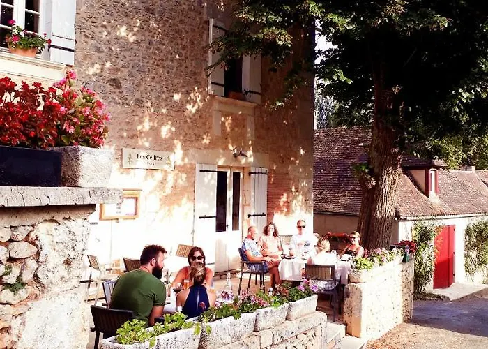 Les Cedres 住宿加早餐酒店