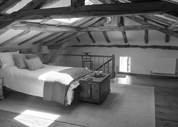 فندق مبيت وإفطار Les Cedres 3*